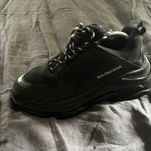 Black Men's Sneakers